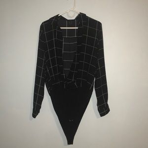 Black w/ white, long sleeve blouse bodysuit